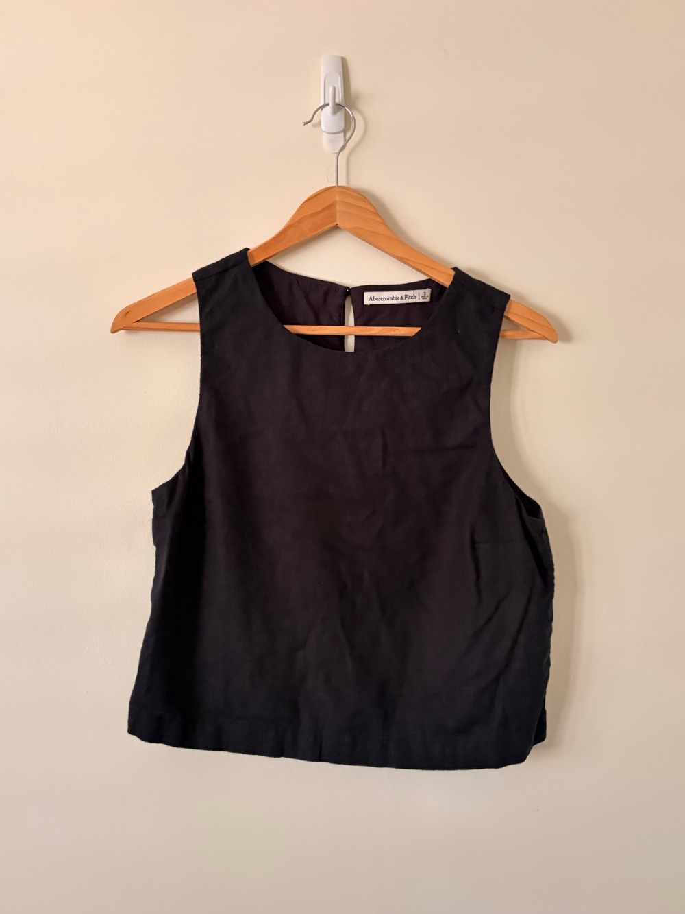 Abercrombie & Fitch Black Boxy Cropped Tank
